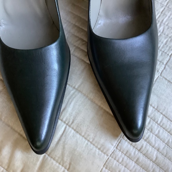 Prada Pointed Toe Leather Heeled Pumps Dark Green SZ 39.5 - Picture 4 of 14